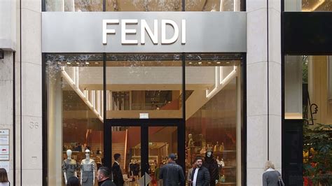 lavorare per fendi casa|fendi internships.